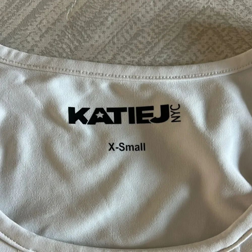 Katie J NYC Girls White Cropped Top - Size XS - Picture 3 of 5